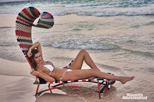 Robyn Lawley for Sports Illustrated Swimsuit Edition 2017