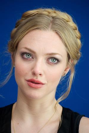 Amanda Seyfried portrait In Time press conference in Beverly Hills on October 15, 2011