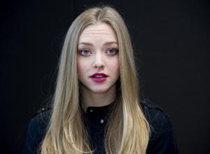 Amanda Seyfried  Les Miserables  Photocall 12/2/12  