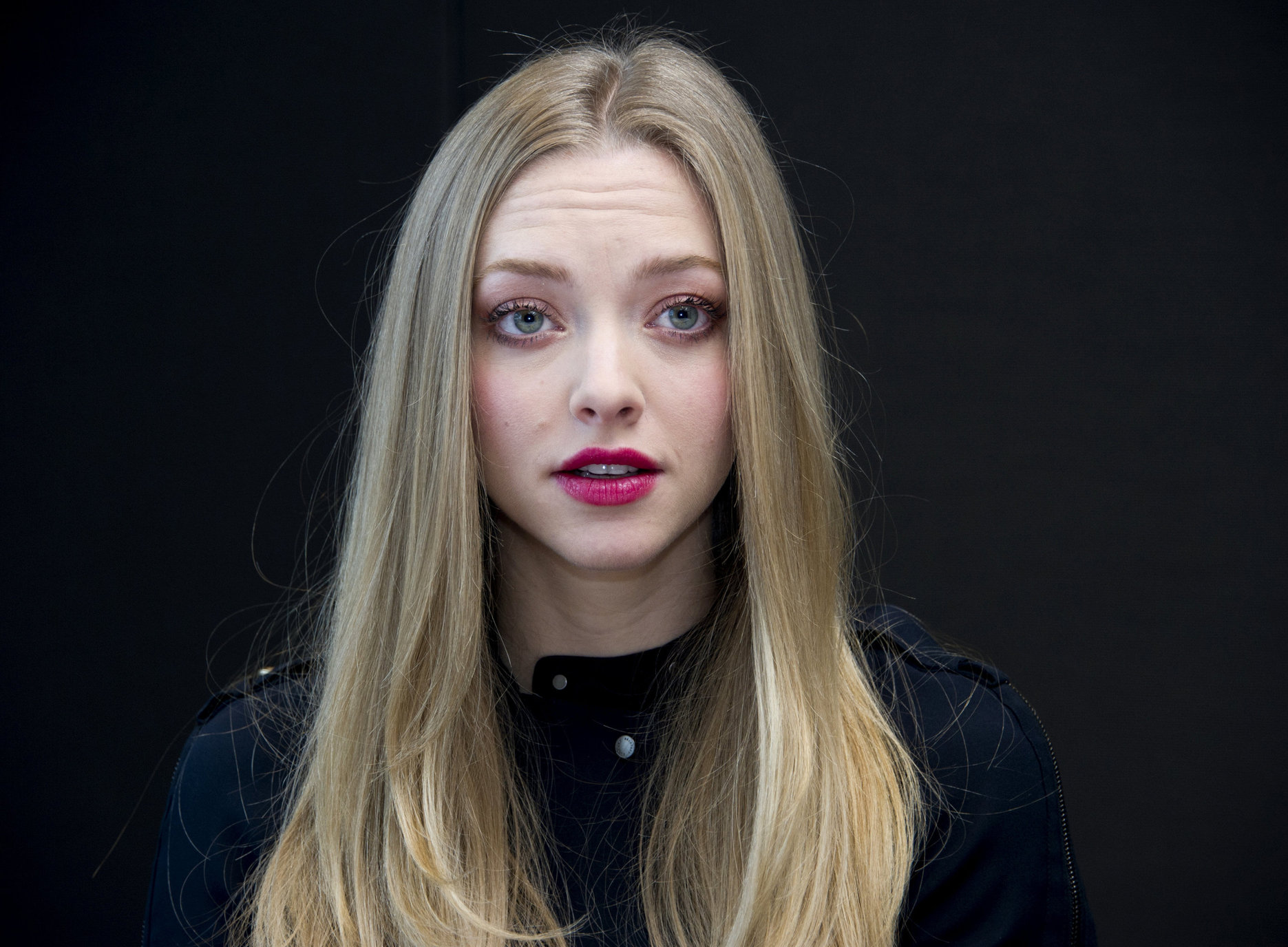 Amanda Seyfried  Les Miserables  Photocall 12/2/12  