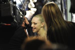 Amanda Seyfried 'Les Miserables' premiere in New York 12/10/12 