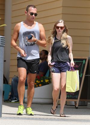 Amanda Seyfried Shopping In Los Angeles June 5, 2012