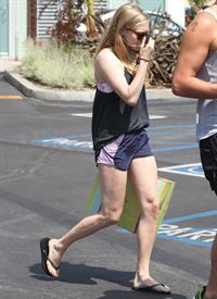 Amanda Seyfried Shopping In Los Angeles June 5, 2012