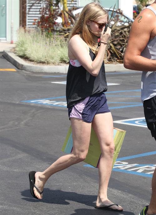 Amanda Seyfried Shopping In Los Angeles June 5, 2012