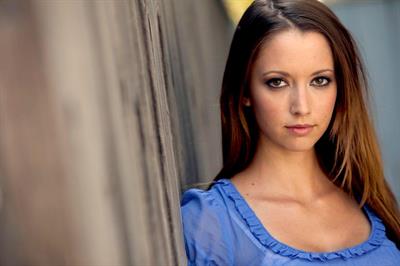 Taryn Southern Pictures Taryn Southern