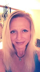 Chrisi taking a selfie