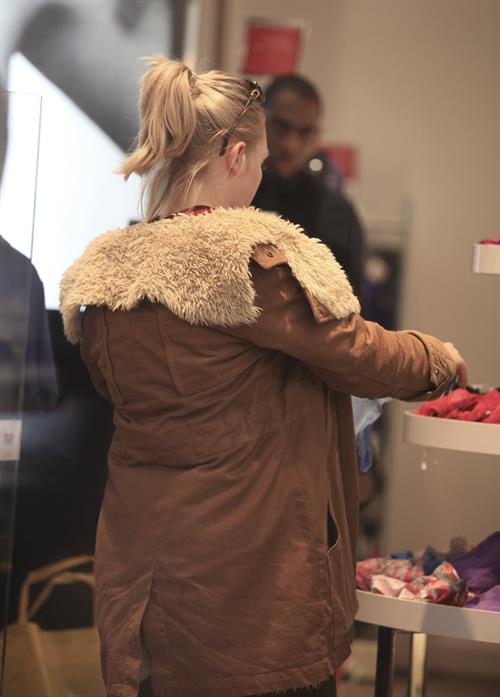 AnnaSophia Robb out shopping in New York City 12/21/12 