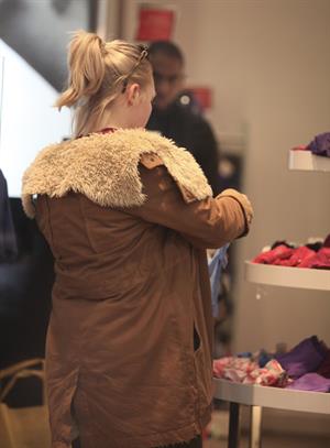 AnnaSophia Robb out shopping in New York City 12/21/12 