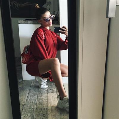 Sandra Fennou taking a selfie