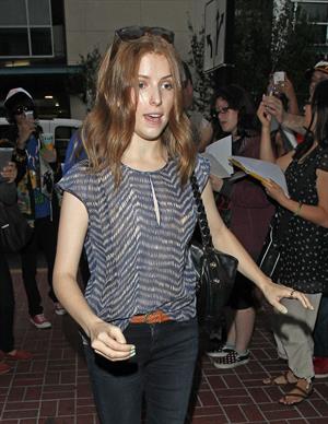 Anna Kendrick - Arrives LAX & greets fans heading to Comic-Con in San Diego (July 13, 2012)