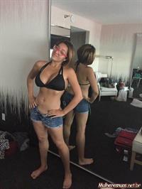 Novinha amadora brasileira nua gostosa linda 