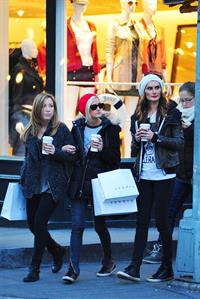Ashlee Simpson shopping in NYC 1/6/13  