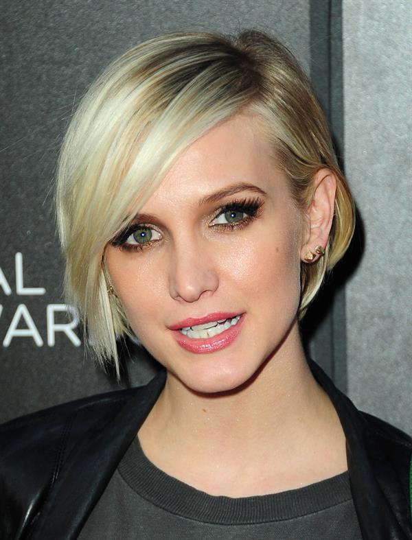 Ashlee Simpson Escape to Total Rewards Event in Hollywood Highland Center in Los Angeles on March 1, 2012