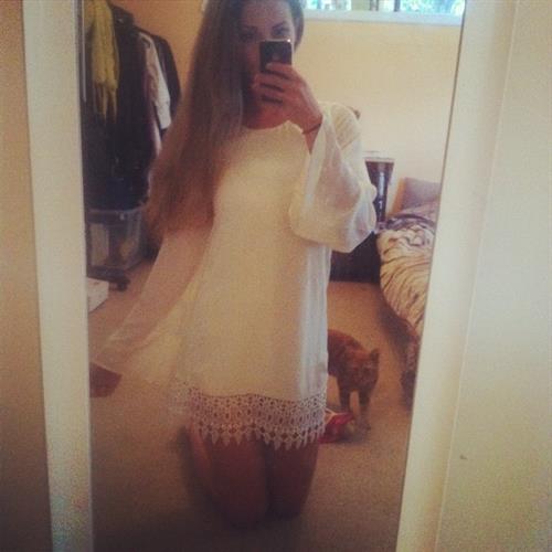 Laura Surrich taking a selfie