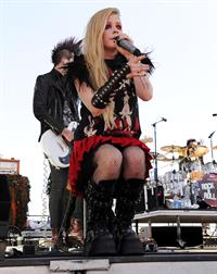 Avril Lavigne – iHeartRadio Music Festival 9/21/13  