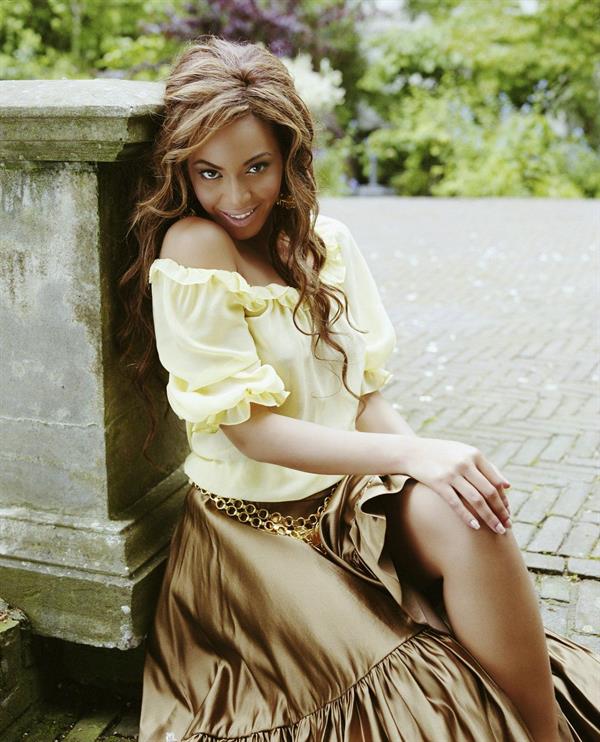 Beyonce Knowles - Lorenzo Agius Photoshoot 2005 