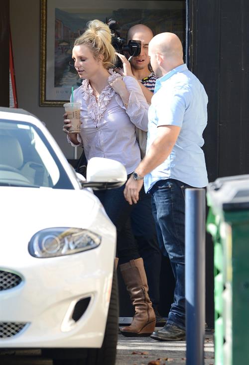 Britney Spears leaving dance studio in Sherman Oaks, on October 24, 2013