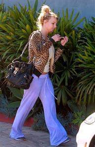 Britney Spears Leaving dance workout-studio in Santa Monica (November 13, 2012) 