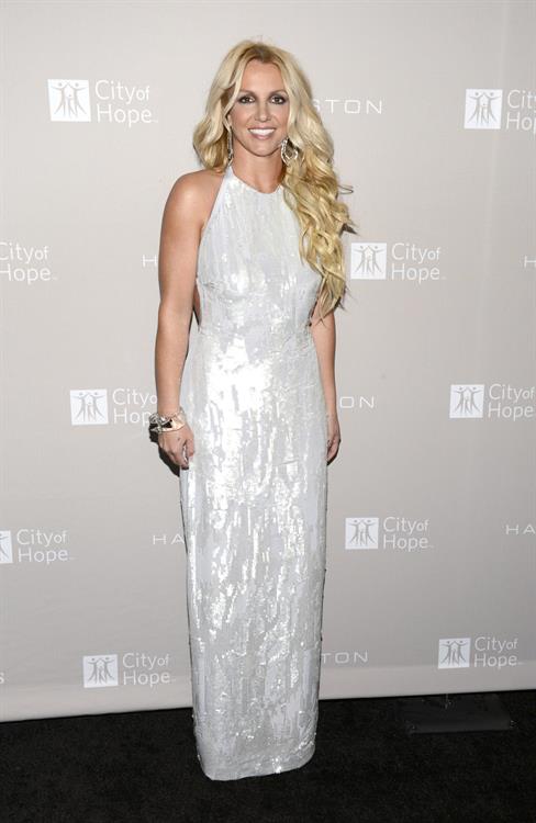 Britney Spears City of Hope Honor CEO Ben Malka with Spirit of Life Awards LA on October 10, 2012