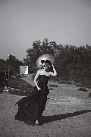 Carey Mulligan - Peter Lindbergh Photoshoot For Vogue 