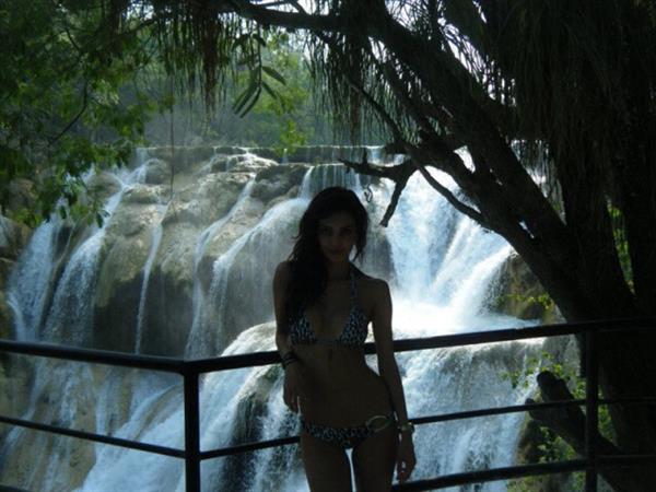 Mayra Suárez in a bikini