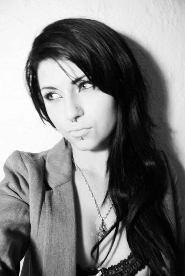 Neon Lynxie taking a selfie