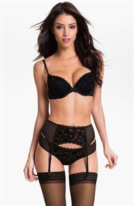 Mayra Suárez in lingerie