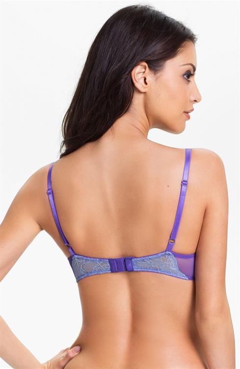 Mayra Suárez in lingerie