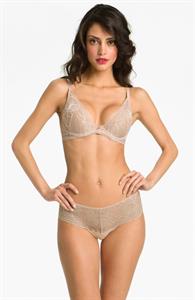 Mayra Suárez in lingerie