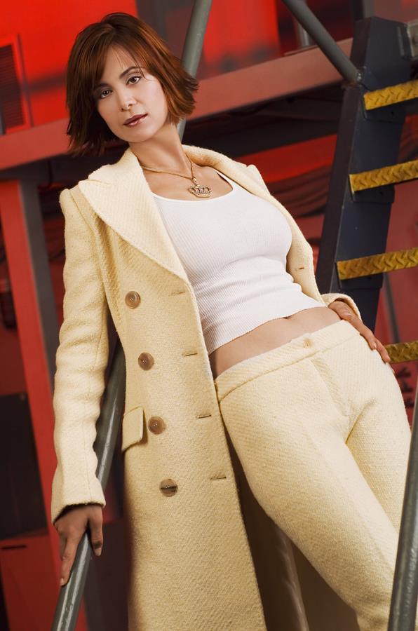 Catherine Bell - Kevin Foley Photoshoot For Brentwood Magazine