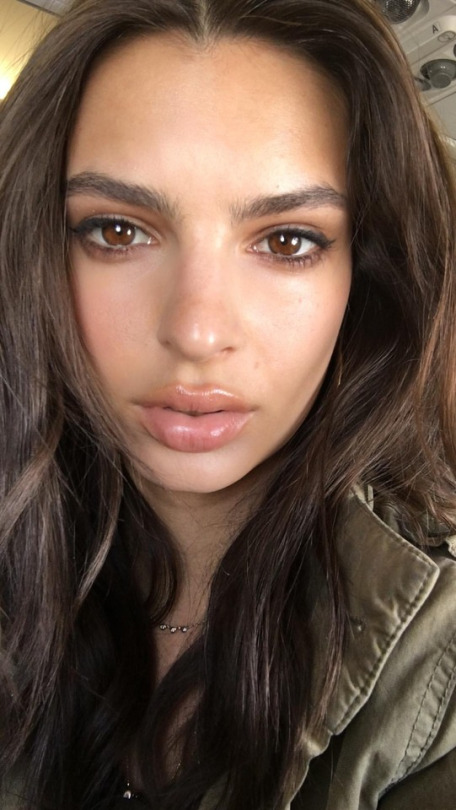 Emily Ratajkowski taking a selfie