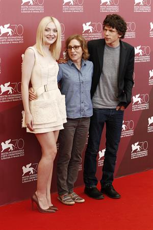 Dakota Fanning - Night Moves photocall VFF 8/31/13