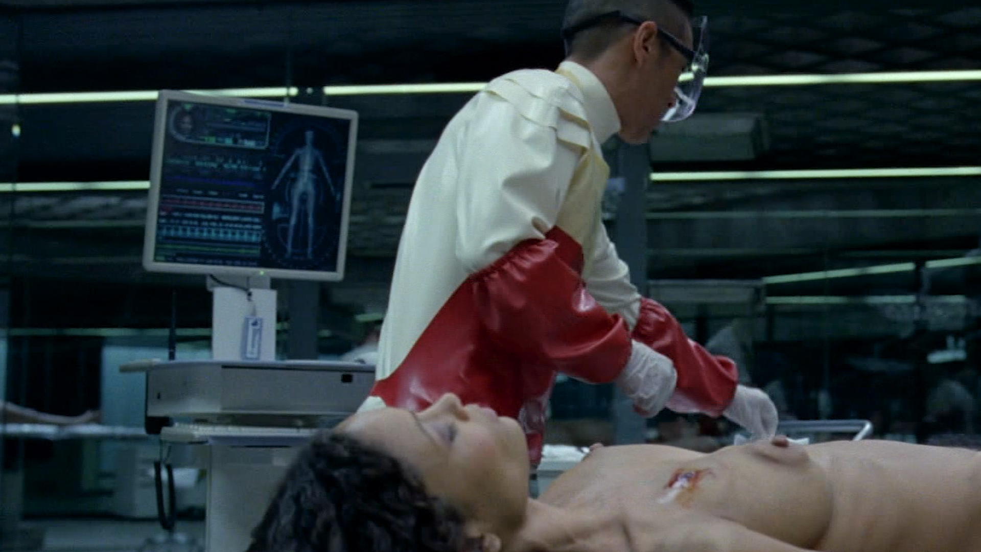 Thandie Newton - breasts