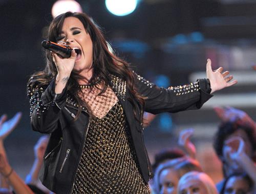 Demi Lovato VH1 Divas 2012 in Los Angeles 12/16/12 