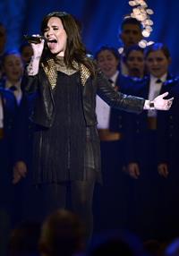 Demi Lovato TNT Christmas 2012 @ the National bldg Museum in WA 12/9/12 