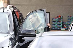 Diane Kruger Step out for a quick trip to a local Gelson's Maker in Hollywood on May 8, 2013