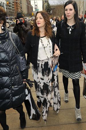 Drew Barrymore - Arrives at the New York City Ballet's Annual Luncheon Benefit (07.02.2013) 