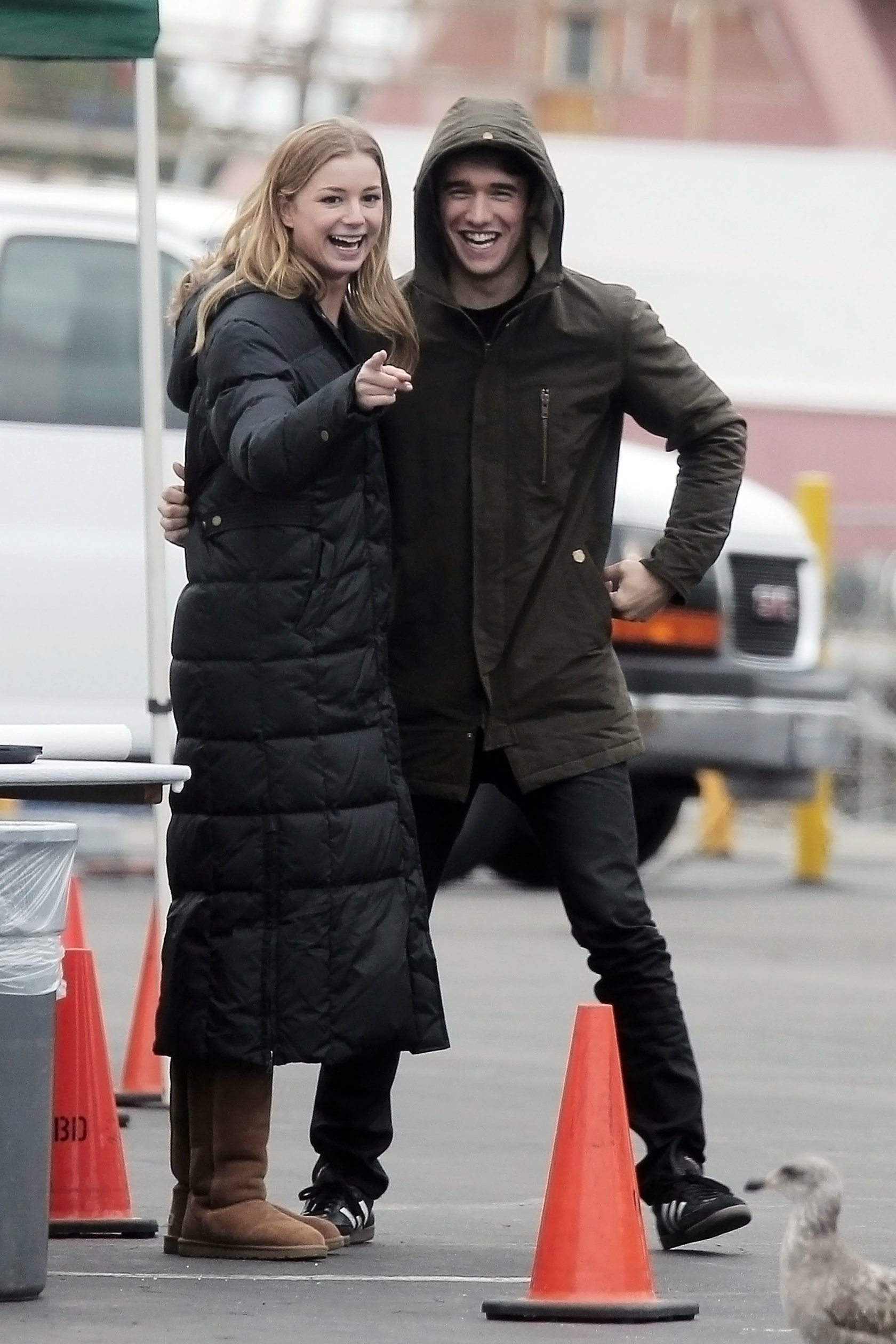 Emily VanCamp - On the Set of Revenge in Los Angeles (07.02.2013) 