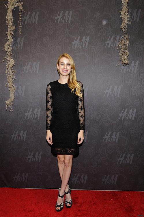 Emma Roberts – H&M Store Opening in New Orleans 11/15/13  