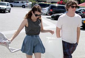 Emma Roberts - Spotted shopping at Samy's in Los Angeles (30.03.2013) 