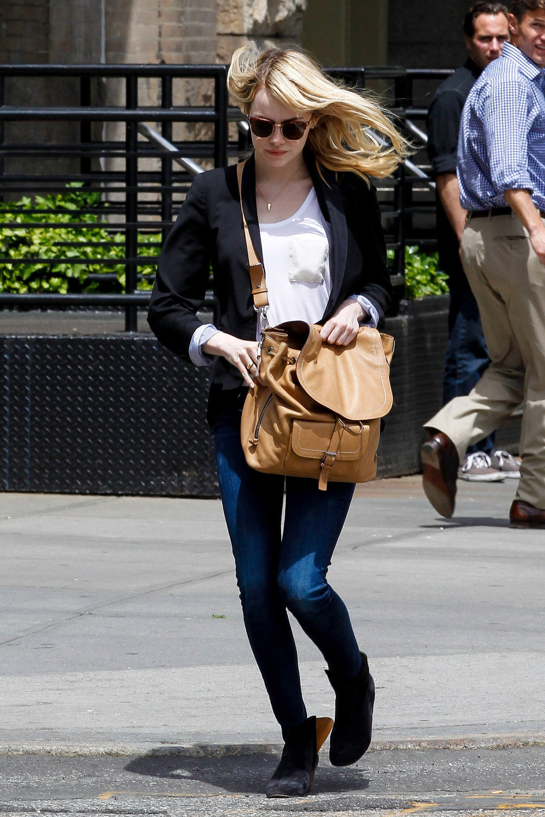 Emma Stone - out and about in New York City (17.05.2013) 