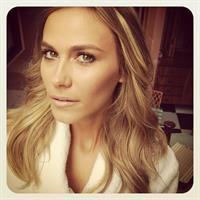 Renata Kuerten taking a selfie