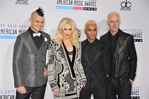 Gwen Stefani and No Doubt American Music Awards (November 18, 2012) 