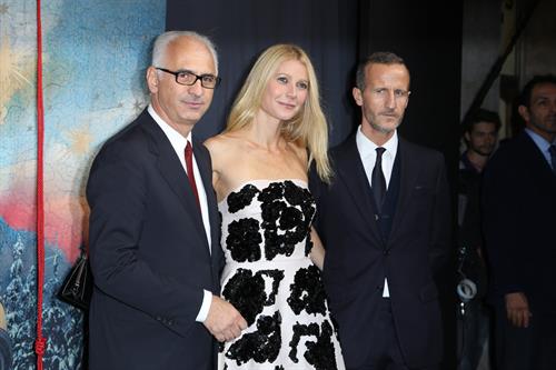 Gwyneth Paltrow Printemps Christmas Decorations Inauguration In Paris -- Nov. 7, 2013 