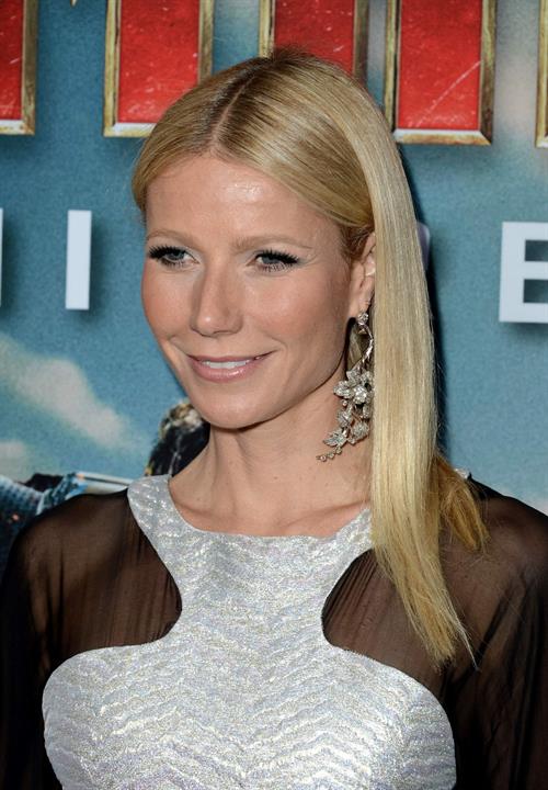 Gwyneth Paltrow 'Iron Man 3' premiere in Hollywood 4/24/13 