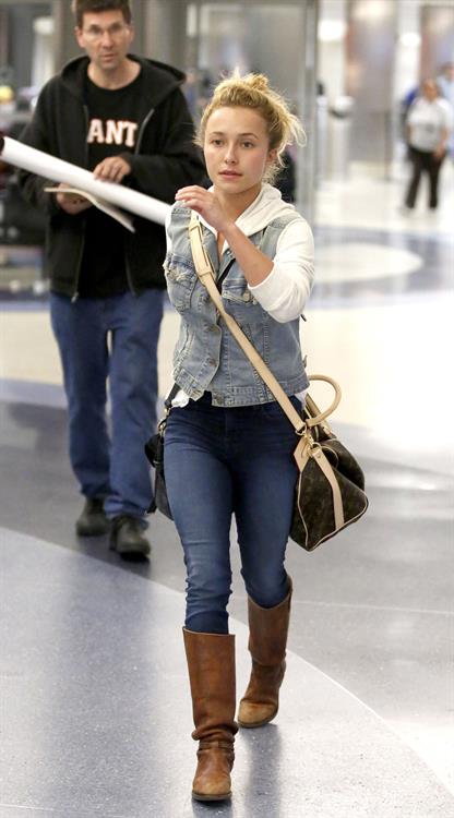 Hayden Panettiere arriving at LAX Airport and signing autographs on May 29, 2013