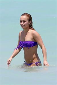 Hayden Panettiere 53Bikini candis at Miami Beach 12.05.13 