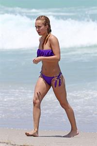 Hayden Panettiere 53Bikini candis at Miami Beach 12.05.13 