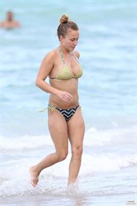 Hayden Panettiere - Bikini candids in Miami 9/1/13