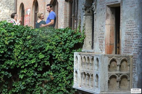 Hayden Panettiere & Wladimir Klitschko checking out the sights in Verona, Italy on June 6, 2013